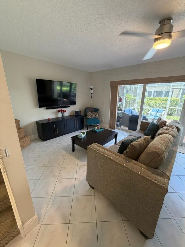 Foto del edificio - 699 Deer Creek Corona Way