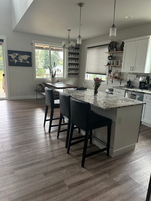 Building Photo - 7645 Deschutes Heights Ct SE