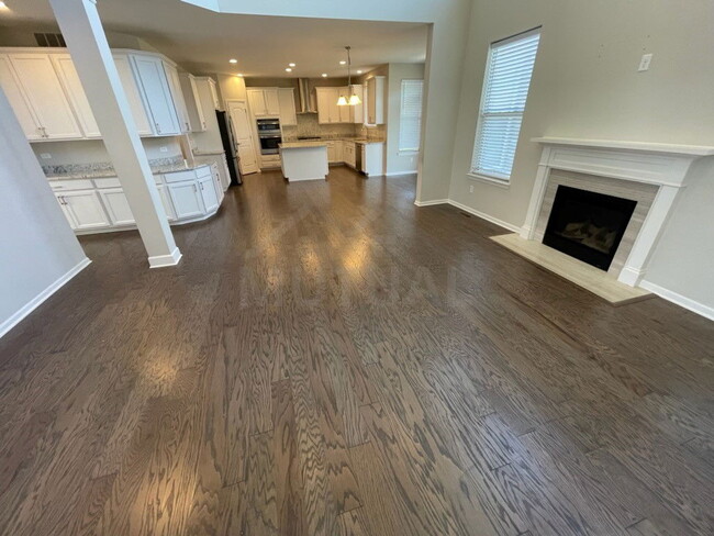 Building Photo - 50358 Maywood Dr