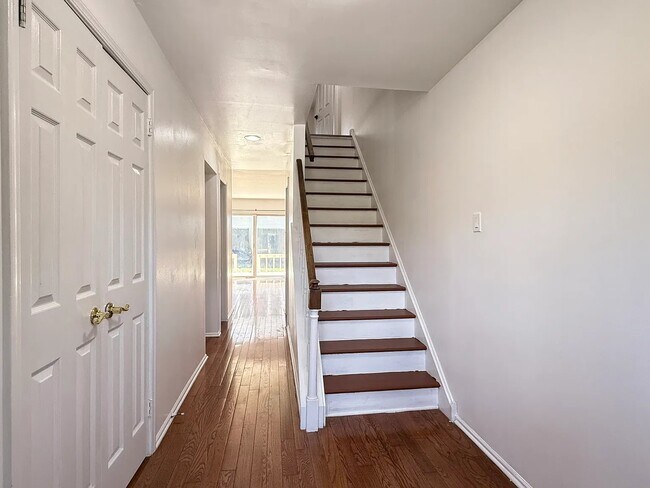 Foto del edificio - 1187 Heyward Rd