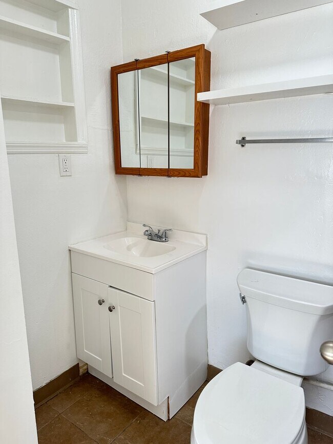 Foto del edificio - 2282 Maple St