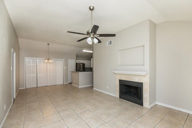 Foto del edificio - 6710 Silver Sage Dr