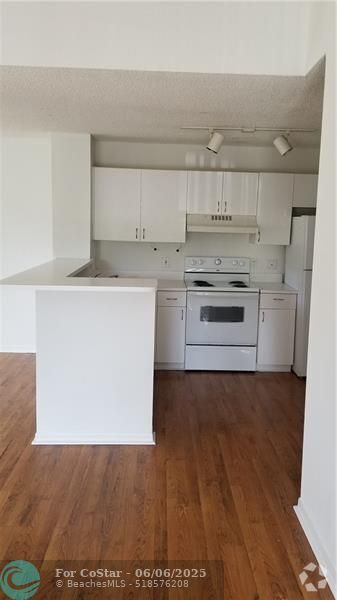 Building Photo - 12148 St.Andrews Pl
