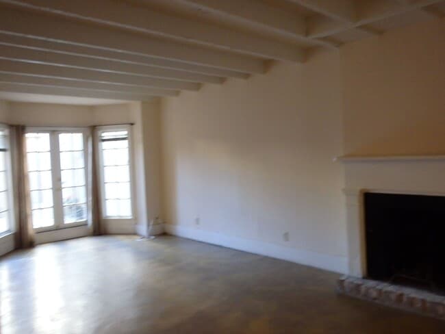 Foto del edificio - 433 Barnard St