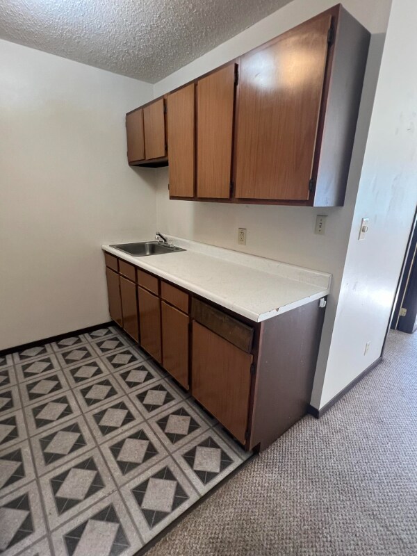 Building Photo - 151 Plum St