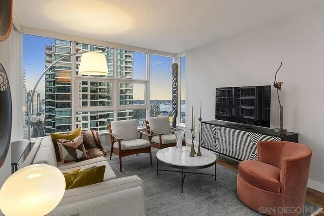 Living Room - 1325 Pacific Hwy