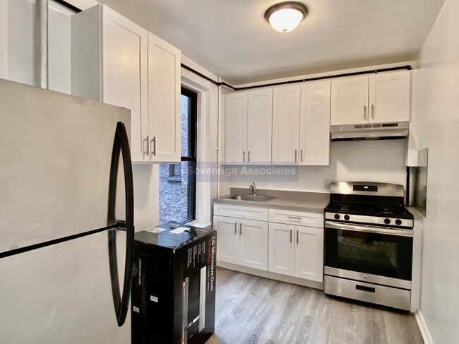 Building Photo - 201 West 105th Street