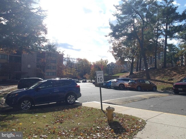 Foto del edificio - 8 S Van Dorn St