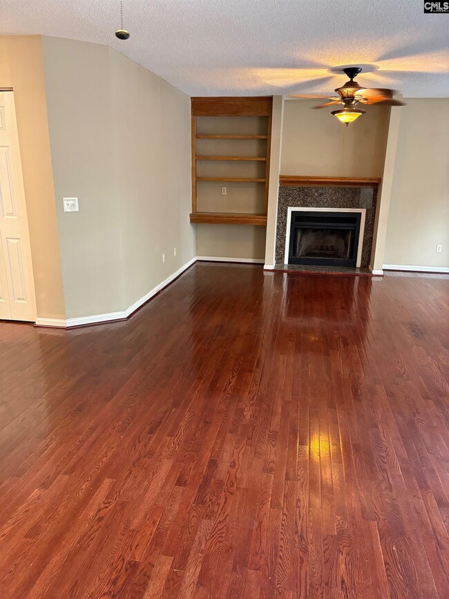 Building Photo - 49B Battery Walk Ct