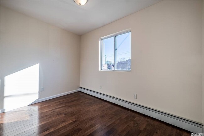 Building Photo - 172-35 Baisley Blvd