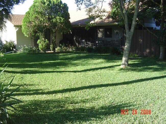Building Photo - 2615 Sunbranch Dr