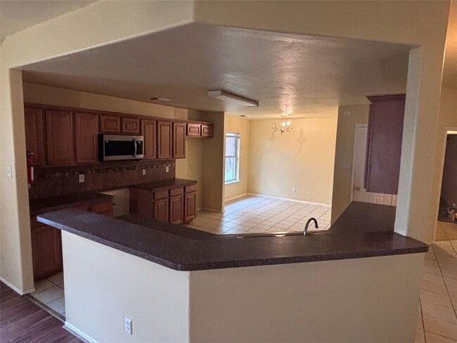 Foto del edificio - 6402 Hayman Dr