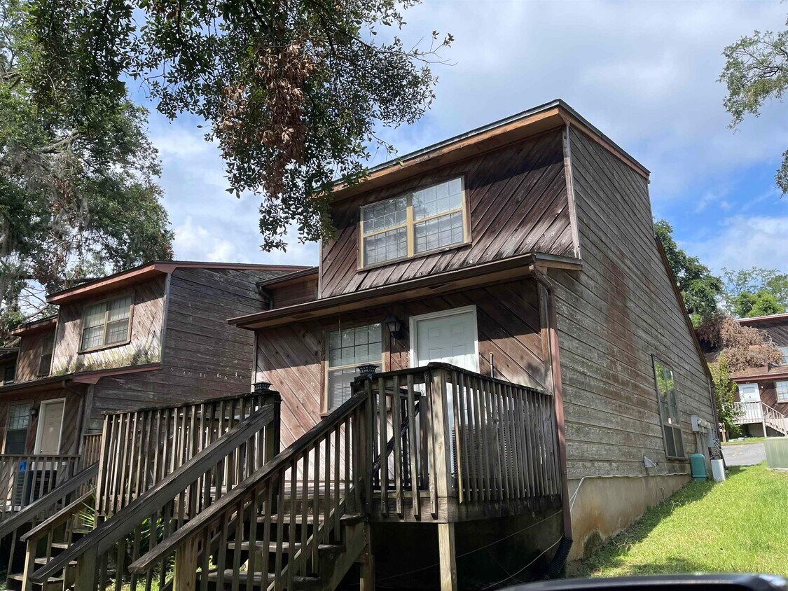 Foto principal - 358 Hayden Rd