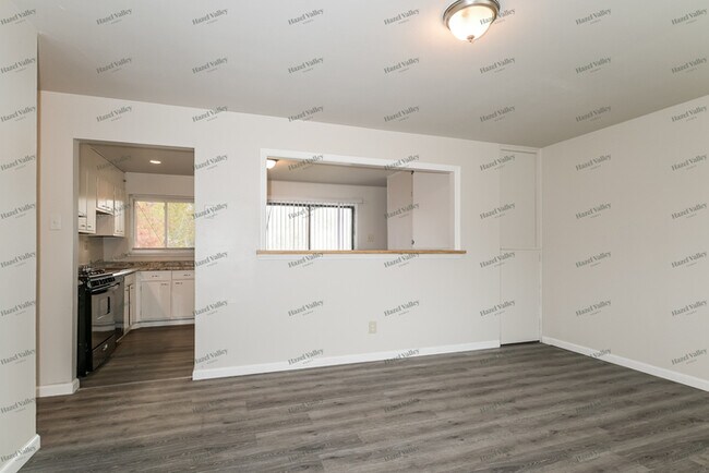 Foto del edificio - 5130 Auriesville Ln