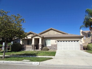Building Photo - 16530 Stonecreek Dr