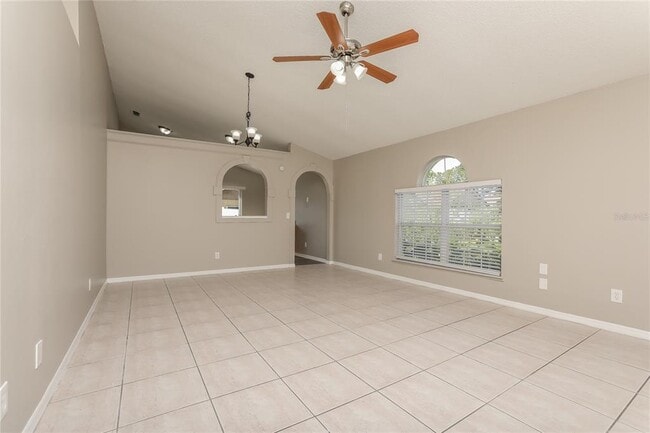 Foto del edificio - 8757 Claiborne Ct