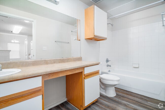 1BR, 1BA - 731SF - Bathroom - The Villages at Lost Creek