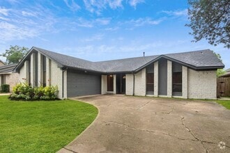 Building Photo - 21406 Park Brook Dr
