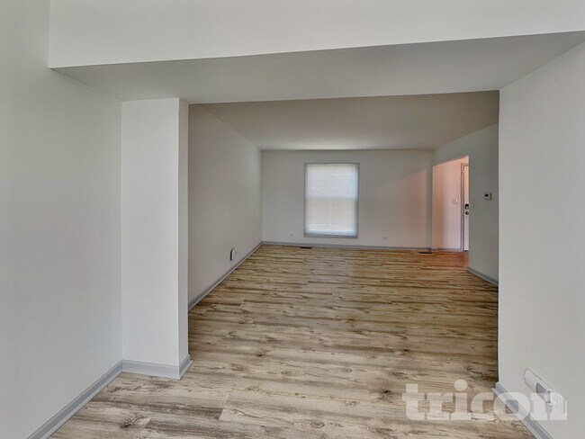 Foto del edificio - 1419 Farrington Ln