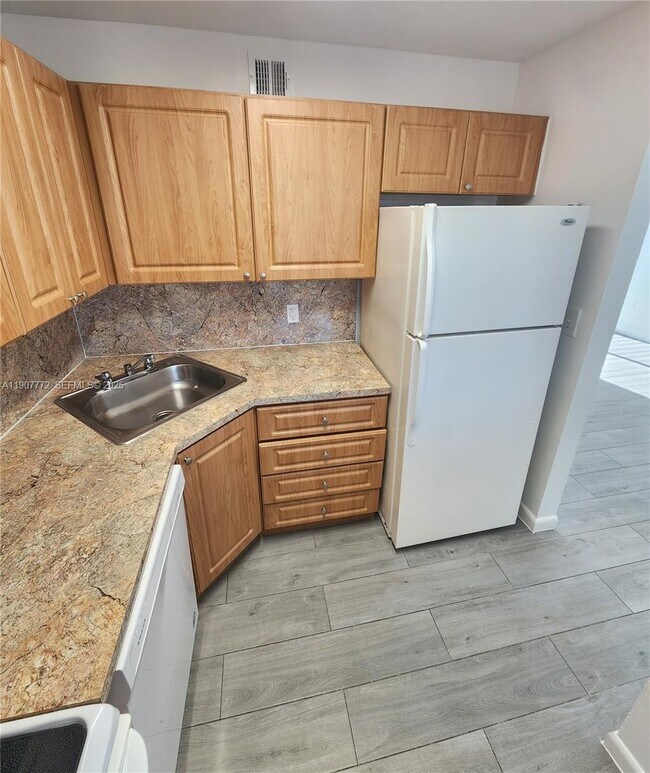 Foto del edificio - 10900 SW 196th St