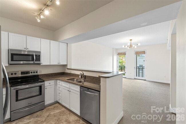 Building Photo - 1315 East Blvd