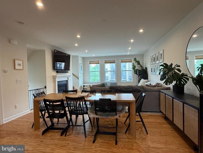 Building Photo - 8120 Bock Farm Pl
