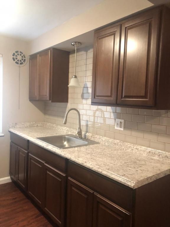 3909 E. Gatewood Ln. 1 Silverton, Ohio 45236 House Rental in