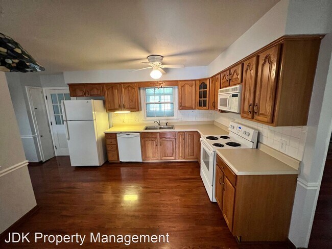 Building Photo - 3 br, 2 bath House - 1632 Regency Dr