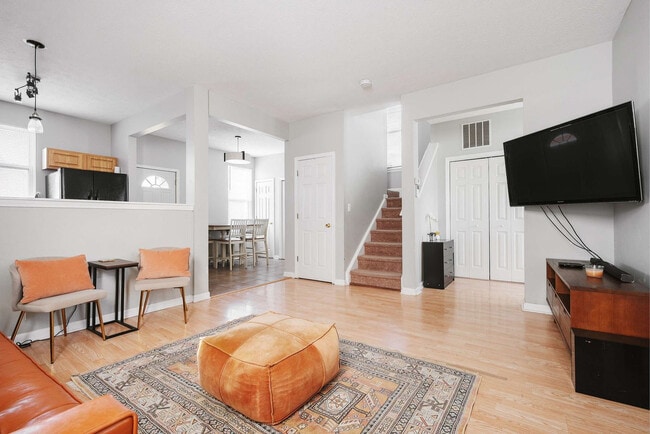 Building Photo - 2318 N New Jersey St