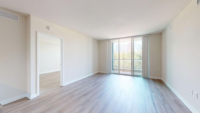 Interior Photo - The Slade at Channelside