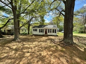 Building Photo - 350 Grice St