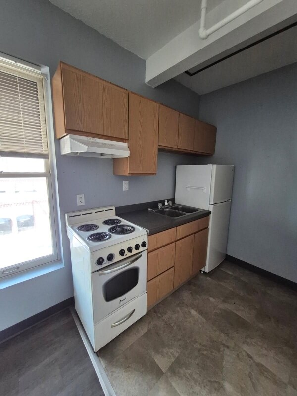 Foto del edificio - 301 N Riverfront Dr