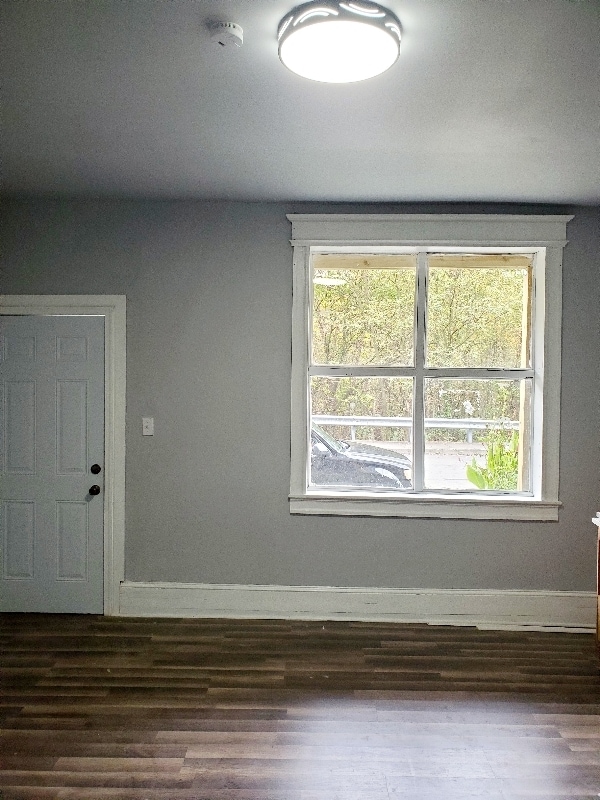 Building Photo - 64 Arch St