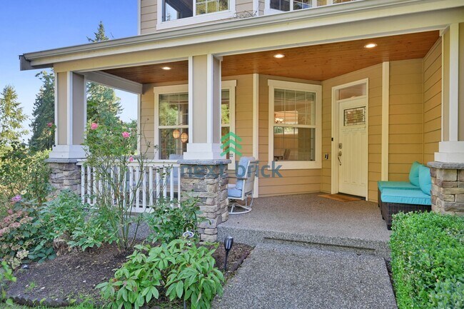 Foto del edificio - 4 BED & 3 BATH SINGLE FAMILY HOUSE FOR RENT