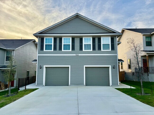 Foto del edificio - New Townhome, Ready for Move-in