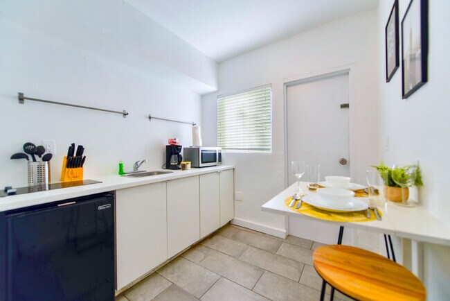 Foto del edificio - 515 NE 82nd St