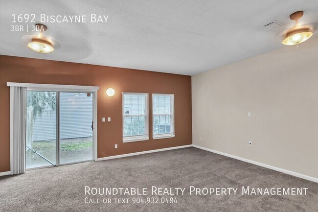 Building Photo - 1692 Biscayne Bay Cir