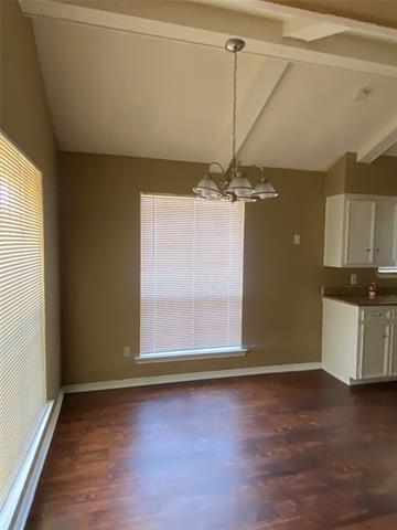 Building Photo - 2126 Southmoor Dr
