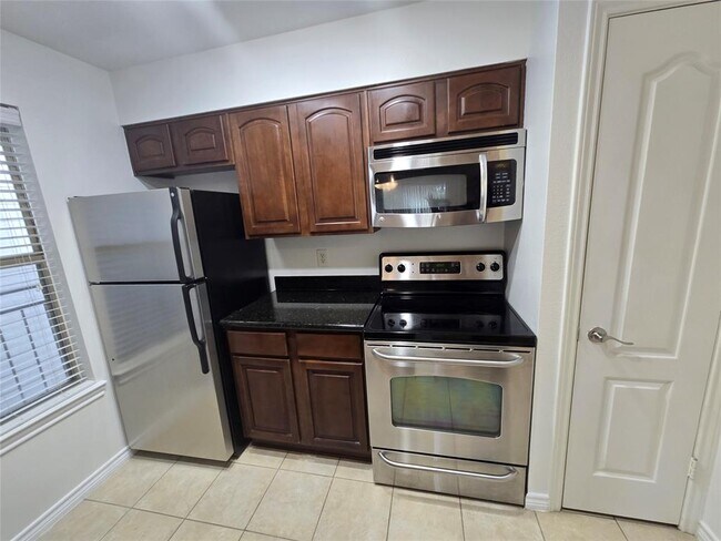 Foto del edificio - 6000-5 Shepherd Mountain Cove