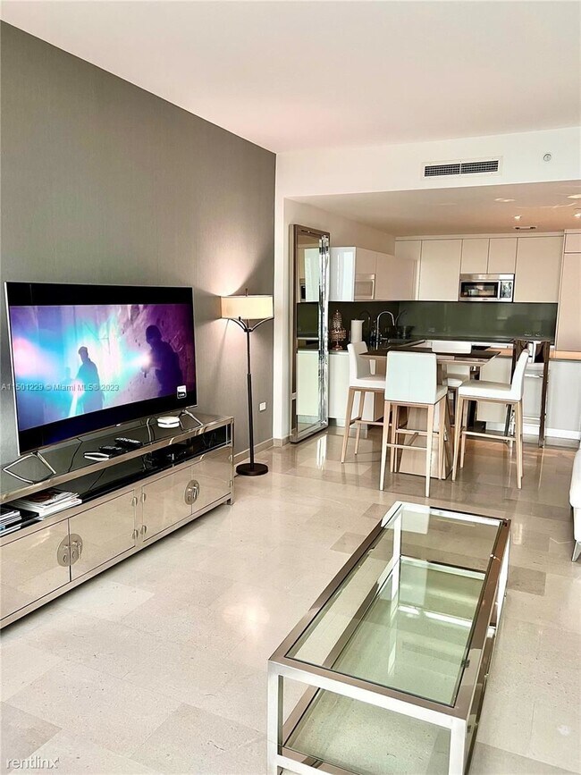 Foto del edificio - 2 br, 2 bath Condo - 68 SE 6th St Apt 2510