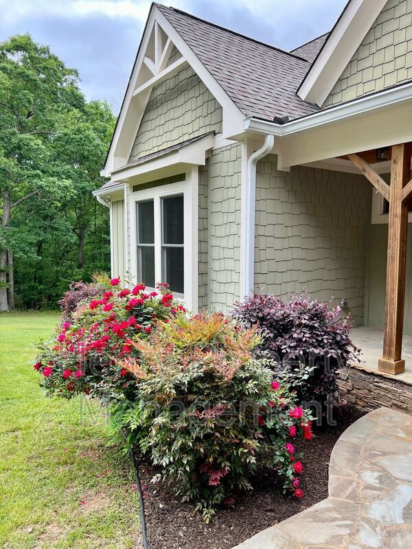 Foto del edificio - 5804 Yates Mill Pond Rd