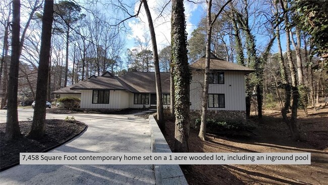 Building Photo - 9610 Farmbrook Ln