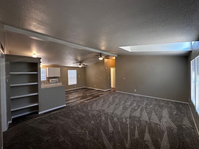 Foto del edificio - 3 Bedroom 2 Bathroom Mobile Home