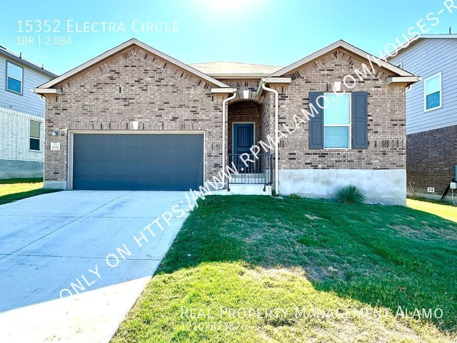 Foto principal - 3 Bedroom 2 Bath Home Near Briggs Ranch Go...