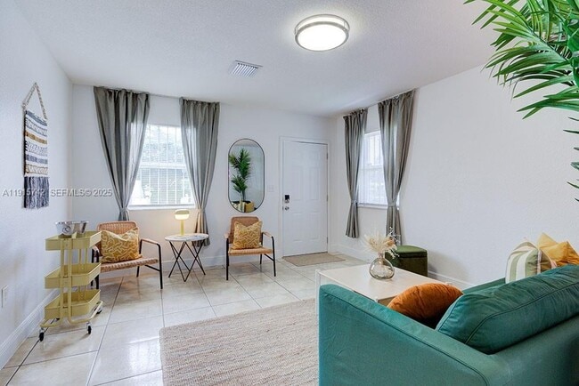 Foto del edificio - 4201 NW 24th Ave