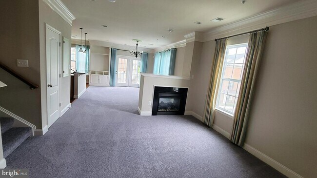 Building Photo - 322 Orchard Ridge Dr