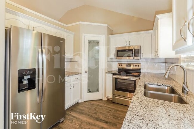 Building Photo - 1135 Meadowlark Ln