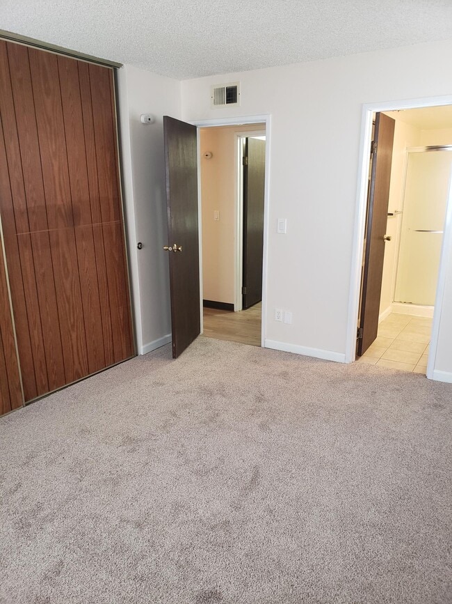 Photo - 13352 E Jewell Ave Apartment