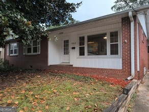 Building Photo - 202 Bishop Dr
