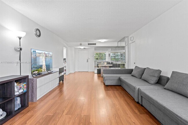 Foto del edificio - 251 174th St
